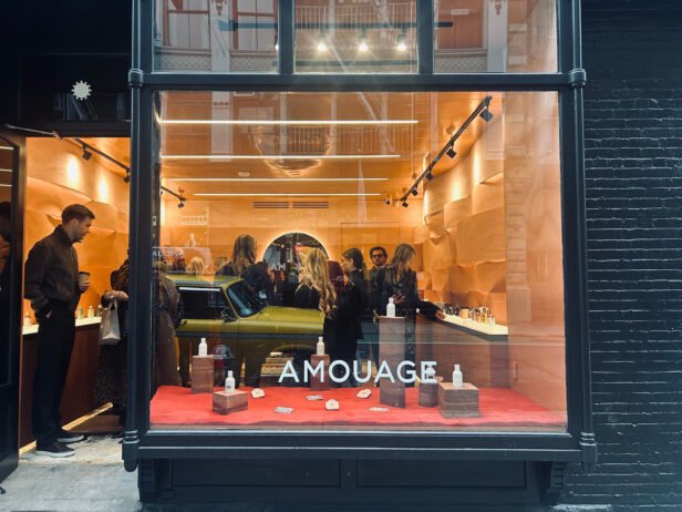 Histoire de la maison Amouage parfumerieluxofficiel parfum prix maroc