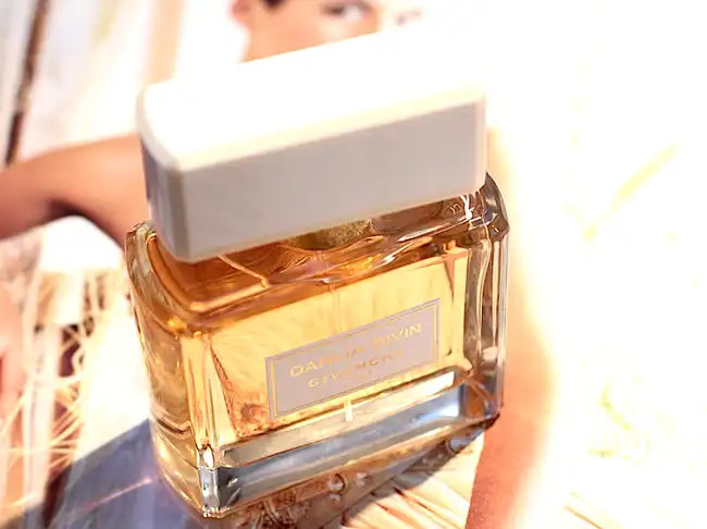 GIVENCHY DAHLIA DIVIN EAU DE PARFUM 5 GIVENCHY DAHLIA DIVIN EAU DE PARFUM – Image 3